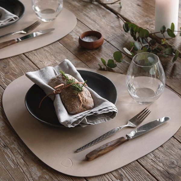 Lind DNA Dinner Mat Curve Sand