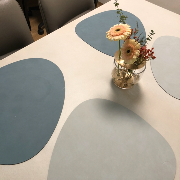 Lind DNA Dinner Mat Curve Dark Blue & Metallic