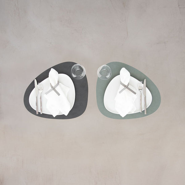 LEATHER DINNER PLACEMATS SET OF 4 (ANTHRACITE + PASTEL GREEN)